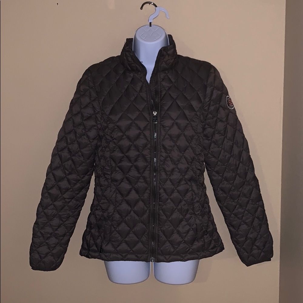 Army green puffy coat